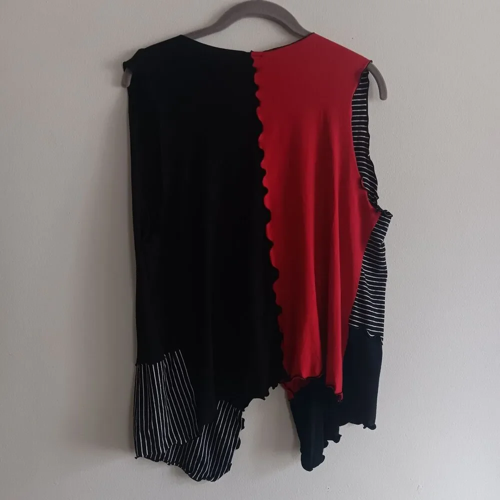 Sondra Sardis‎ Black Red Lettuce Hem Vest Top Patchwork Mixed Artsy Size Small